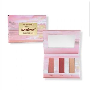 Wander Beauty Wanderess Dusk to Dawn